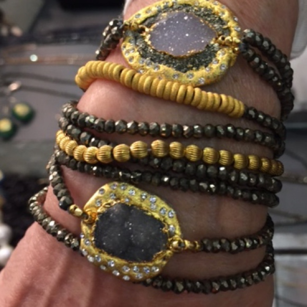 Host Pick x3🌷Druzy bracelet with Pyrite